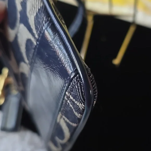 Coach DENIM LEGACY Wristlet With Hangtag And Gold COIN RARE EUC - Picture 12 of 17